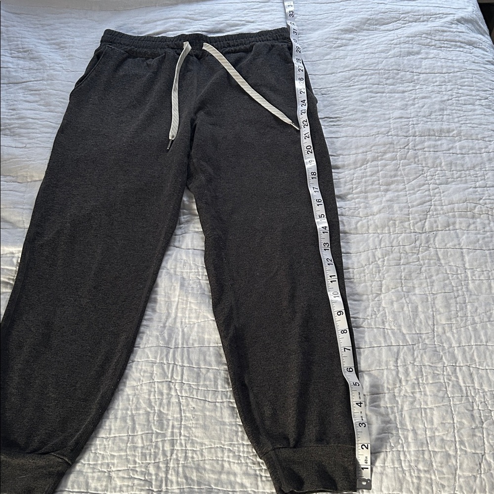 Vuori Jogger - Picture 8 of 9